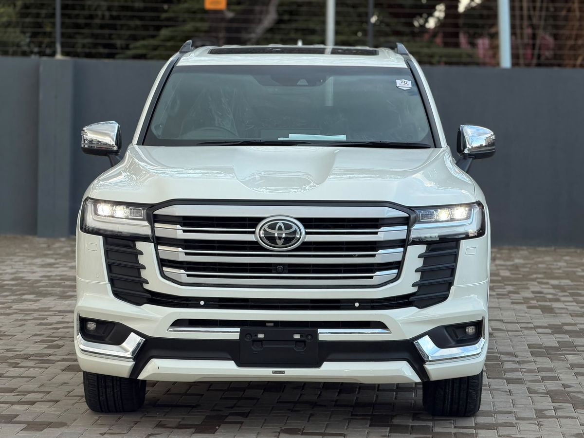 Toyota Land Cruiser ZX (White) for sale in Mwanza, photo 2 of 4
